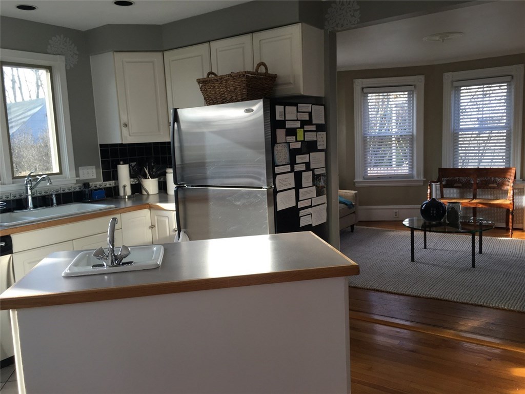 54 County Road Barrington, RI 02806 - Photo 7 of 21