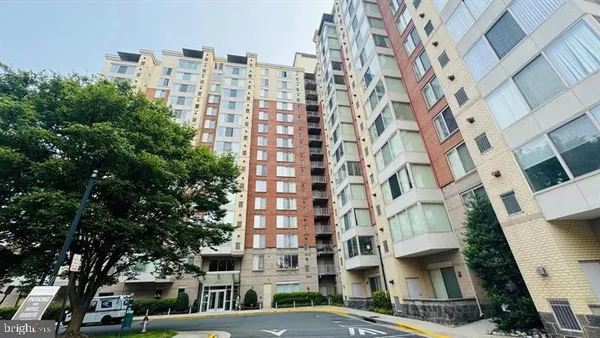 $379,990 | 2726 Gallows Road, Unit 1405, Vienna, VA 22180