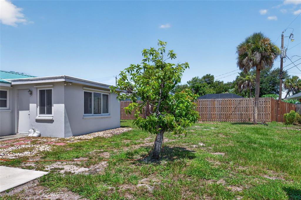 127 Columbia Road Venice, FL 34293 - Photo 26 of 29 Gallery Image 26
