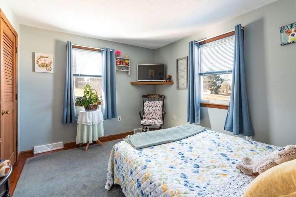 60 Raffaele Road Marlborough, MA 01752 - Photo 11 of 36 Gallery Image 11