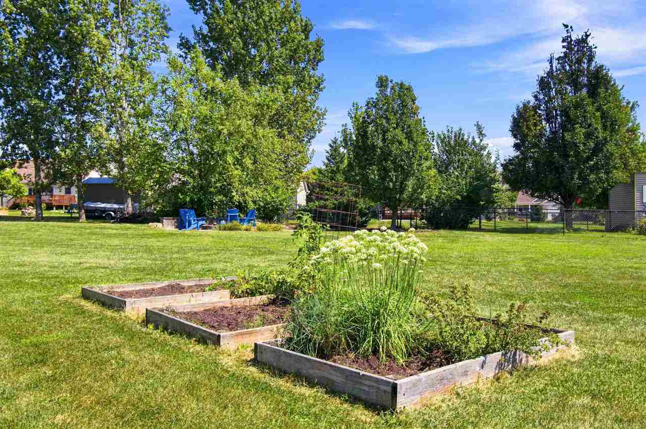 806 Wood Lily Road Solon, IA 52333 - Photo 47 of 52 Gallery Image 47