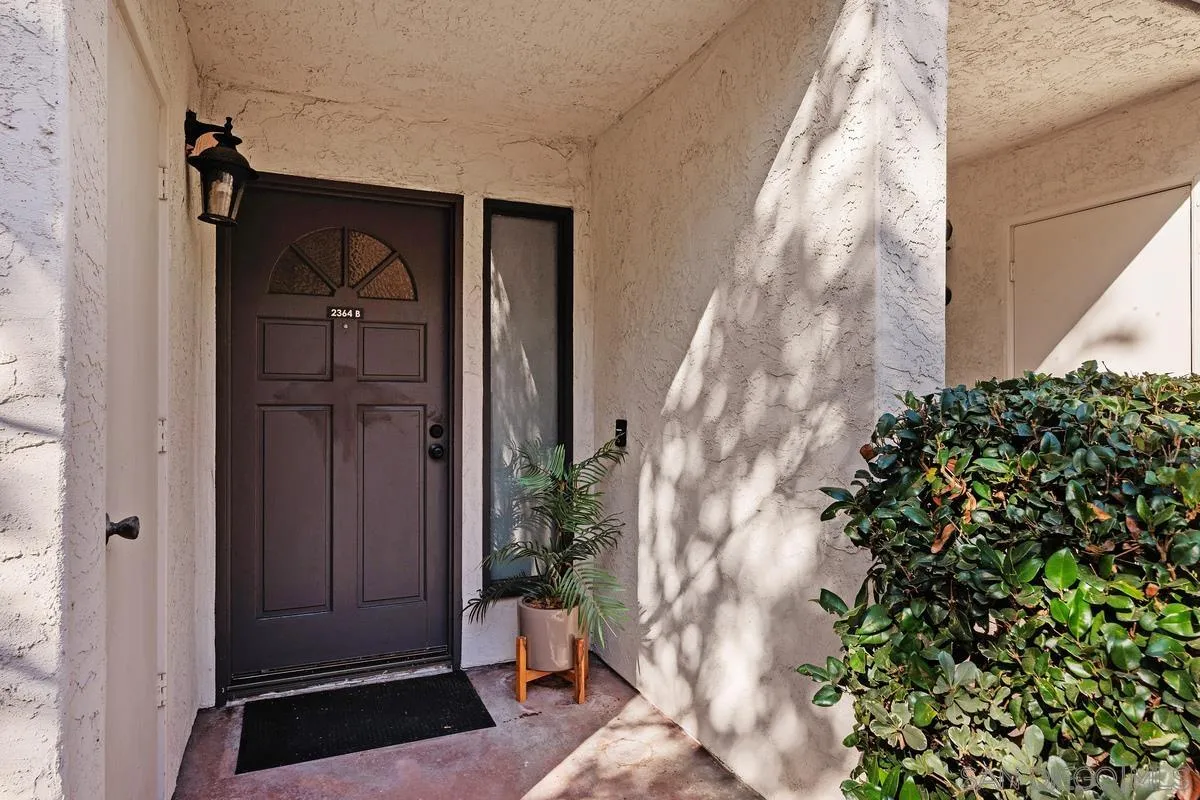2364 Altisma Way, Unit B Carlsbad, CA 92009 - Photo 5 of 26 a view of front door