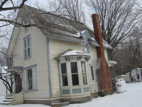 $239,900 | 2293 Main Street, Isle La Motte, VT 05463