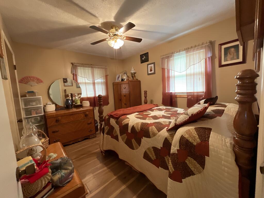 6627 Glade Valley Road Ennice, NC 28623 - Photo 29 of 65 Gallery Image 29