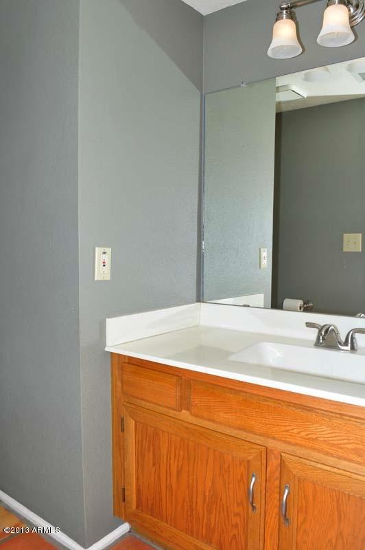 3410 East Desert Trumpet Road Phoenix, AZ 85044 - Photo 30 of 40 Powder Room