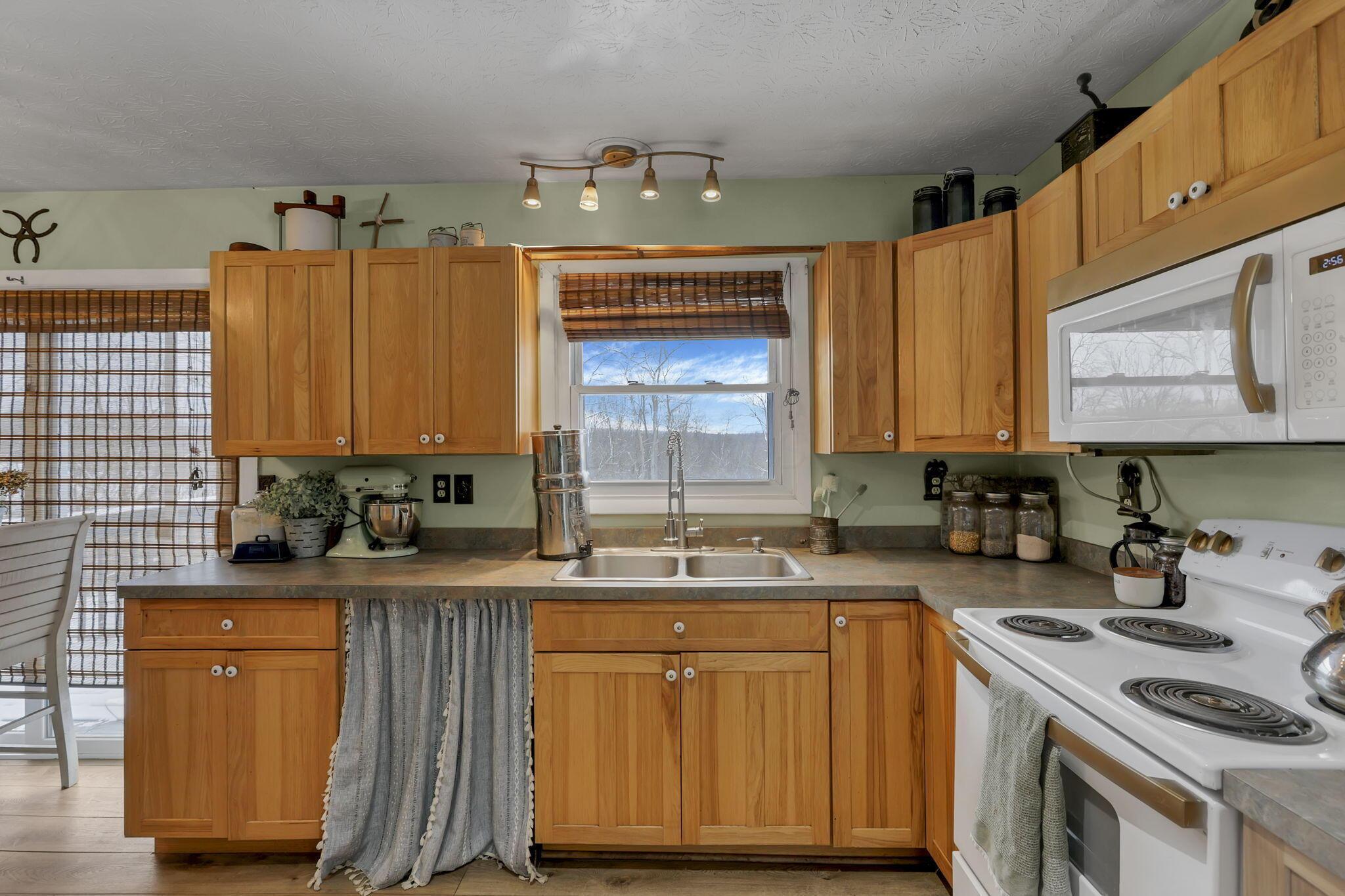 1725 West Point Road Southeast Lancaster, OH 43130 - Photo 22 of 82 21-web-or-mls-_S5A3500