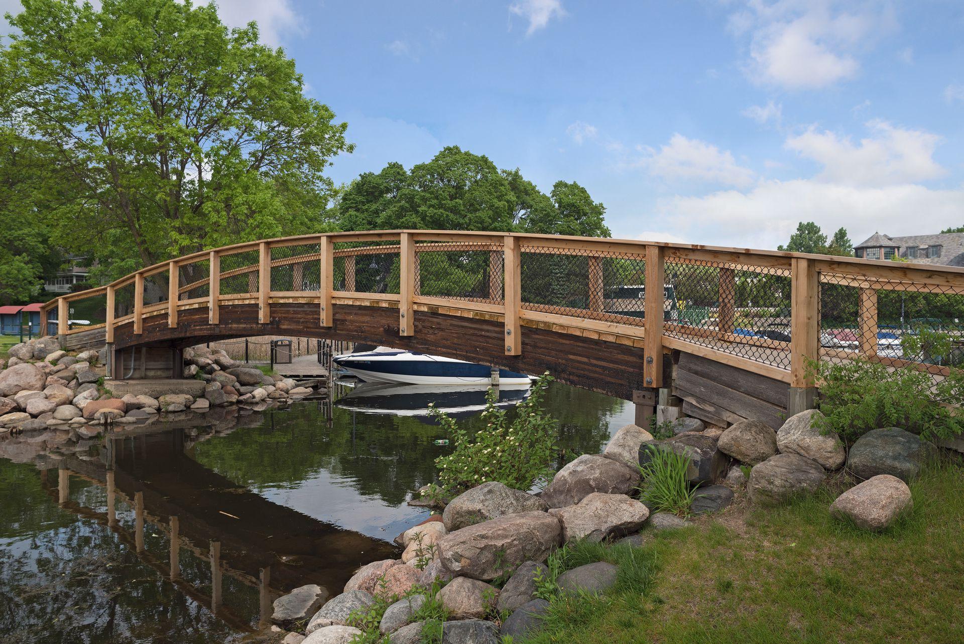 480 Highcroft Road Wayzata, MN 55391 - Photo 32 of 38 Gallery Image 32