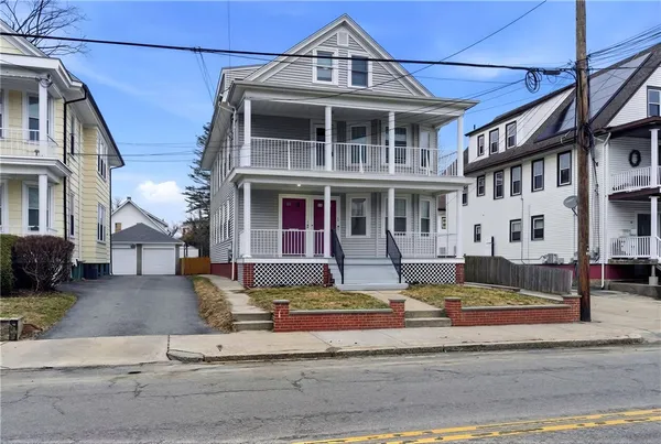 $2,500 | 63 Park Avenue, Unit 2, Cranston, RI 02905