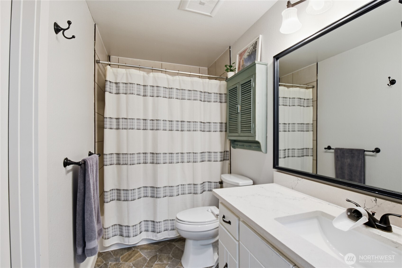 422 216th Street Southwest Bothell, WA 98021 - Photo 13 of 22