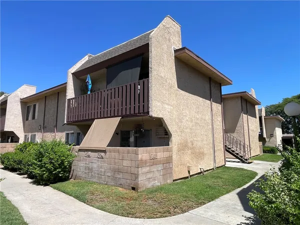 $399,900 | 801-k-6 South Lyon Street, Unit 163, Santa Ana, CA 92705