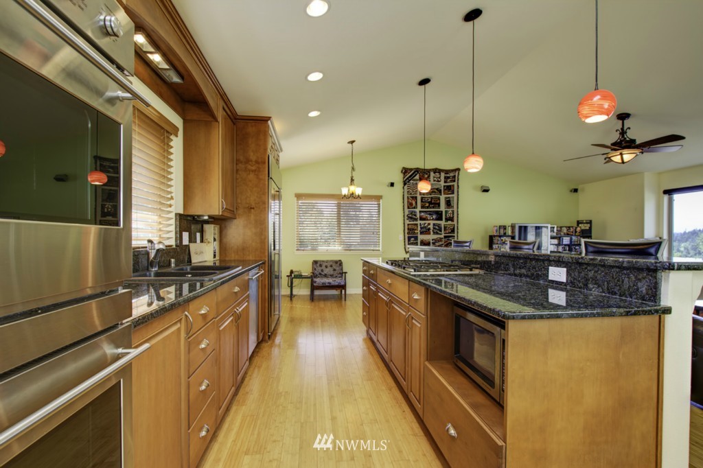 39911 Templin Road South Roy, WA 98580 - Photo 3 of 23 Gallery Image 3
