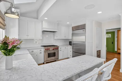 $1,795,000 | 20 Ridge Road, Cos Cob, CT 06807