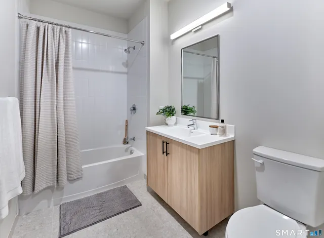 $1,705 | Undisclosed Address, New Haven, CT 06511