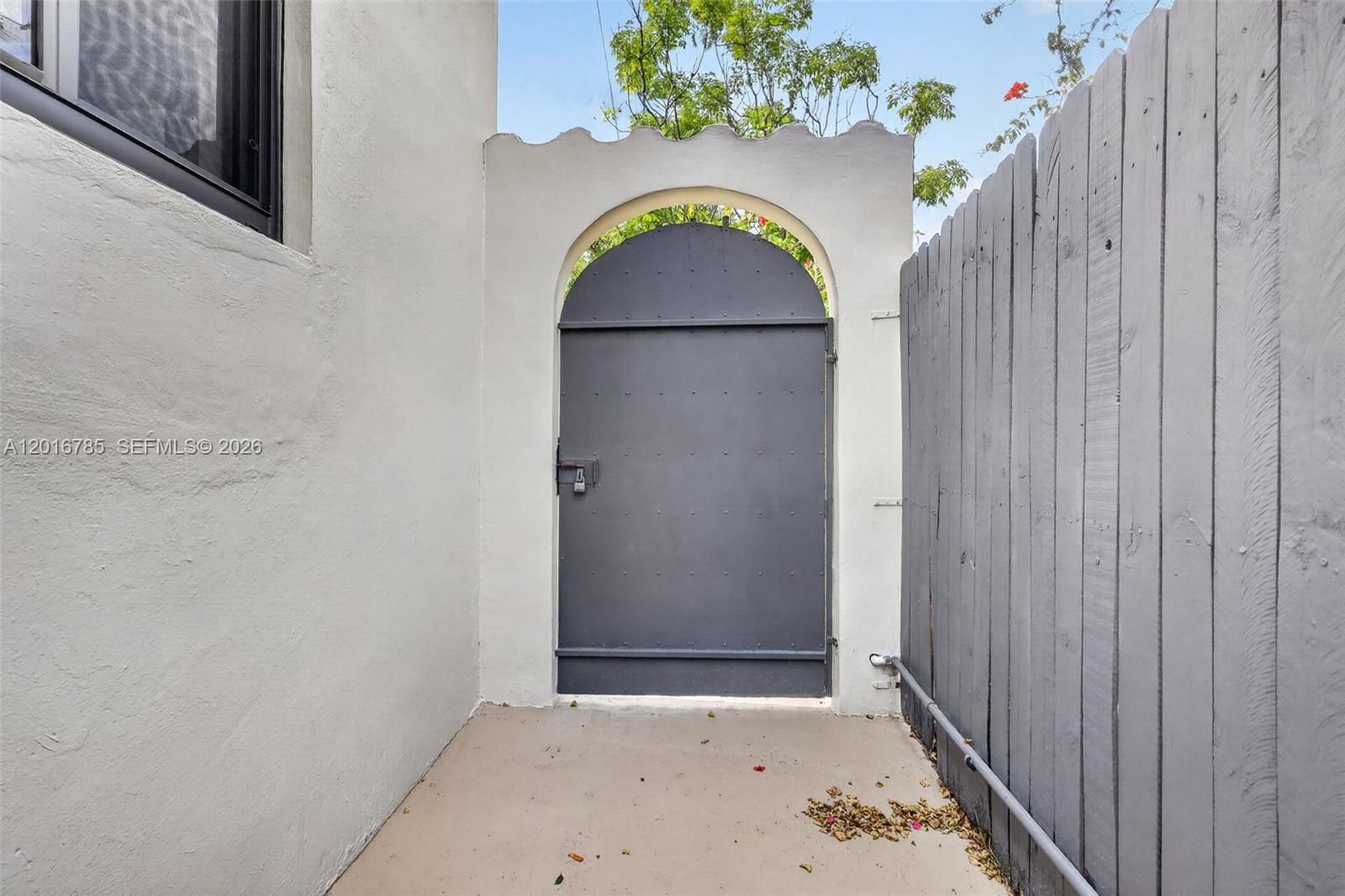 1871 Southwest 23rd Street Miami, FL 33145 - Photo 38 of 50