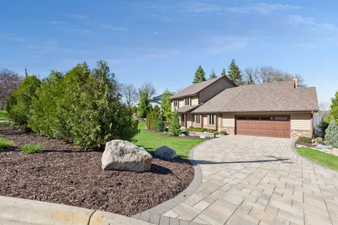 $1,650,000 | 12030 28th Avenue North, Plymouth, MN 55441