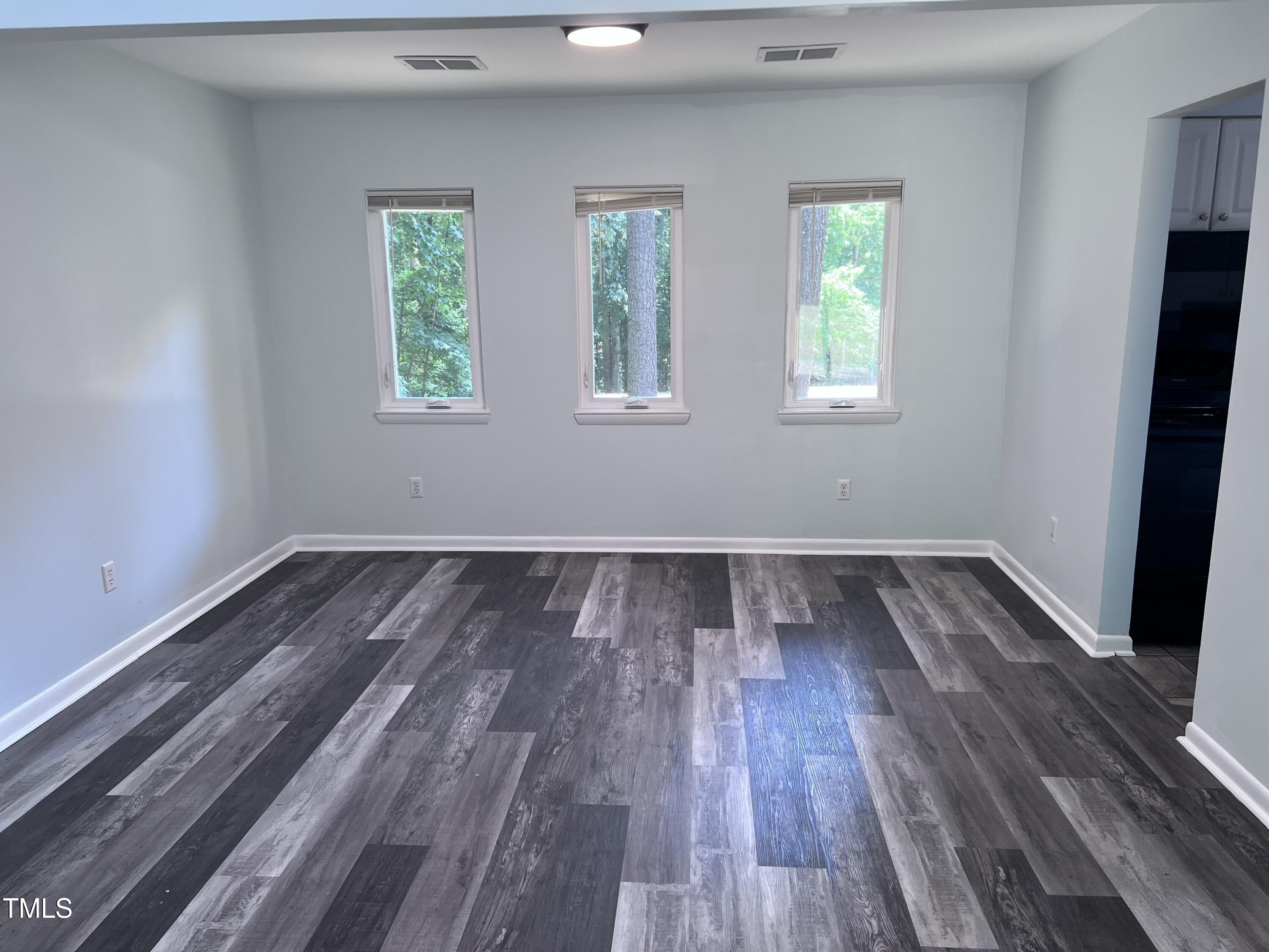 5228 Olive Road Raleigh, NC 27606 - Photo 4 of 12 5) 58301-68435354d17a5