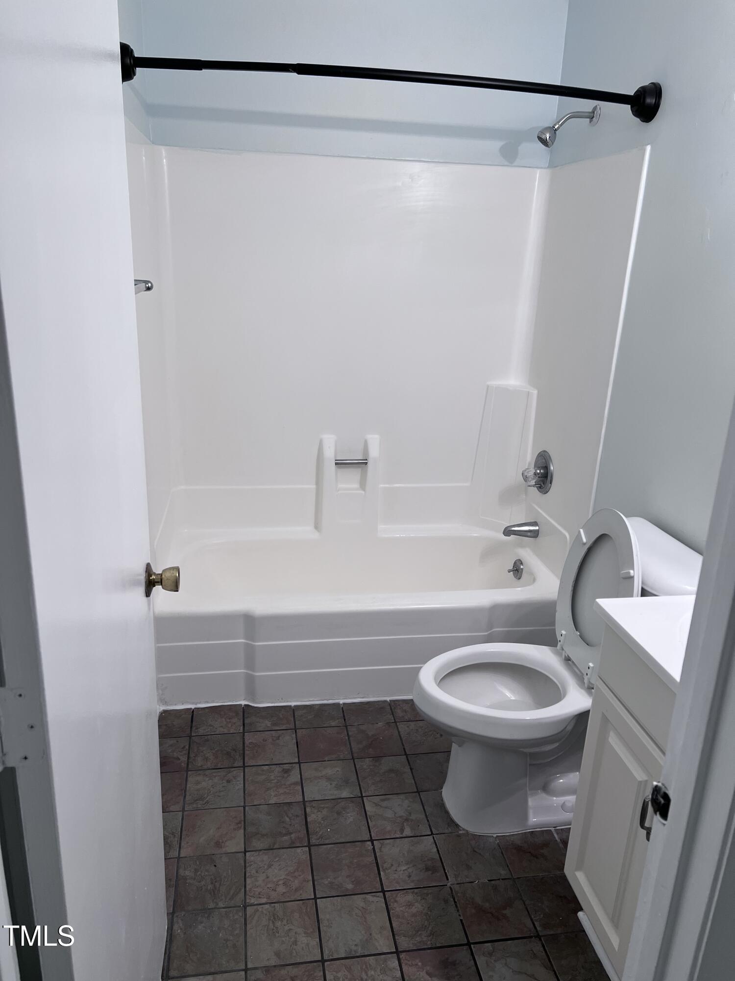 5228 Olive Road Raleigh, NC 27606 - Photo 9 of 12 10) 58301-6843534fed3d4