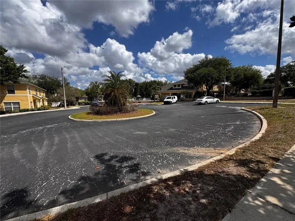 $2,000 | 3460 Castle Stone Court, Valrico, FL 33594