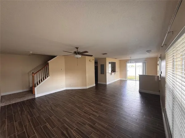 $2,000 | 3460 Castle Stone Court, Valrico, FL 33594