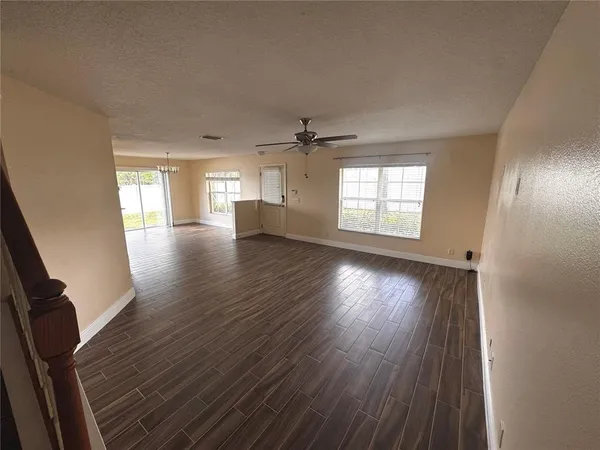 $2,000 | 3460 Castle Stone Court, Valrico, FL 33594