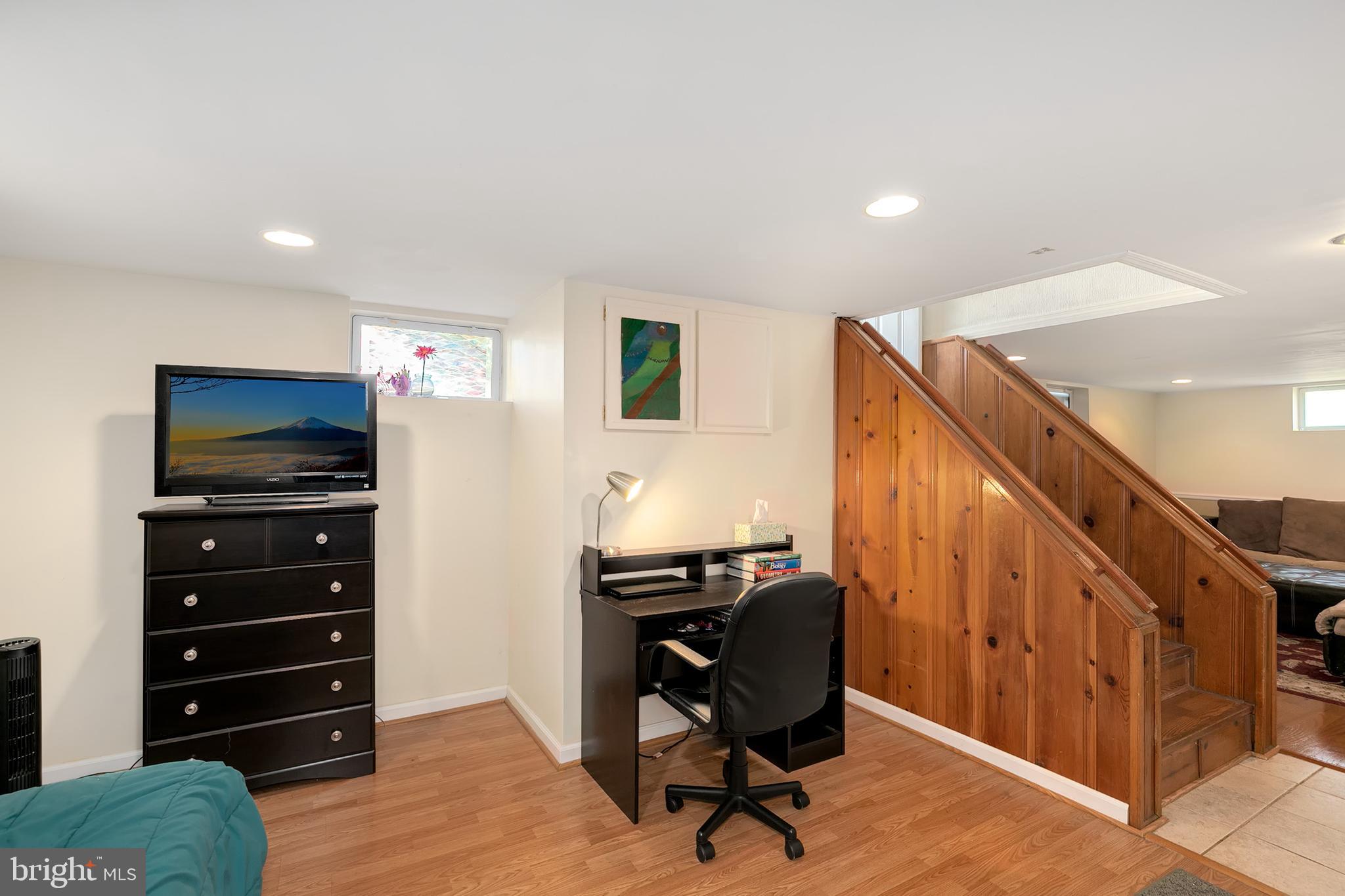 1 Circle Road Baltimore, MD 21226 - Photo 8 of 26 Gallery Image 8