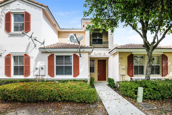 $1,830 | 2281 Northeast 42nd Circle, Homestead, FL 33033
