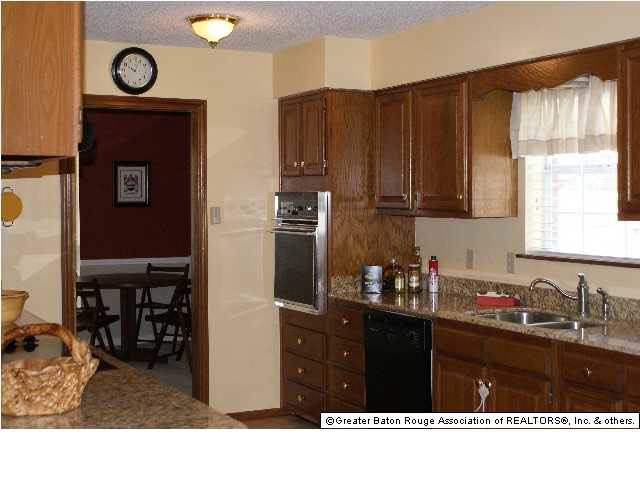7536 Lew Hoad Avenue Baton Rouge, LA 70810 - Photo 7 of 15 Gallery Image 7