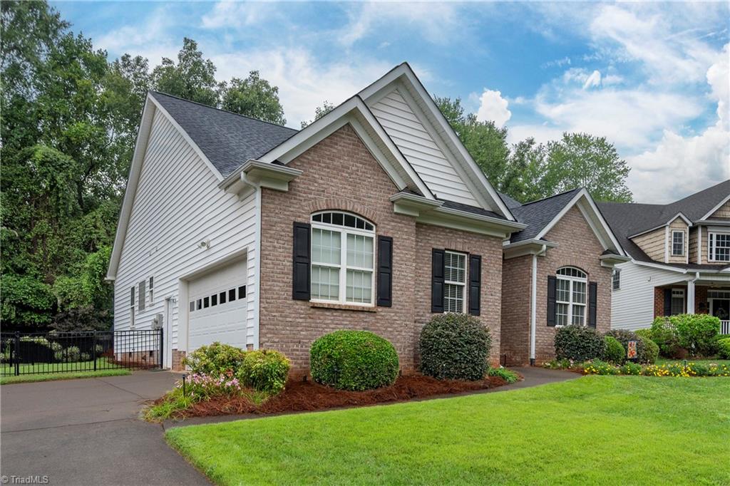 4032 Clinard Road Clemmons, NC 27012 - Photo 4 of 46 Gallery Image 4