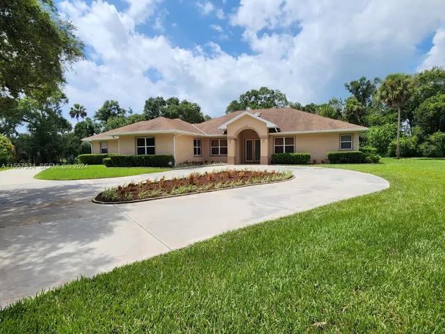 $634,750 | 2526 Southwest 21st Court, Okeechobee, FL 34974