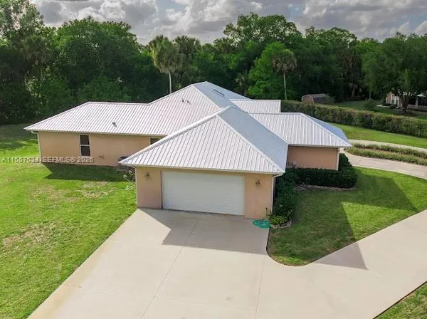 $634,750 | 2526 Southwest 21st Court, Okeechobee, FL 34974