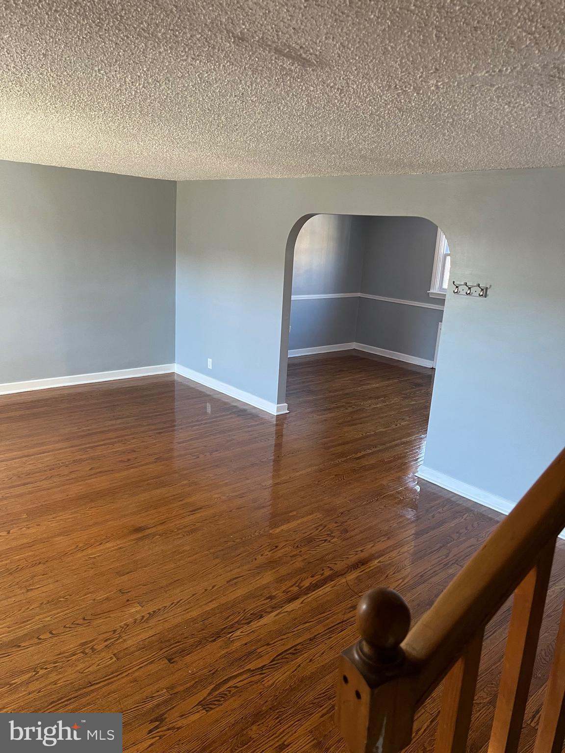 336 Wiltshire Road Upper Darby, PA 19082 - Photo 3 of 38