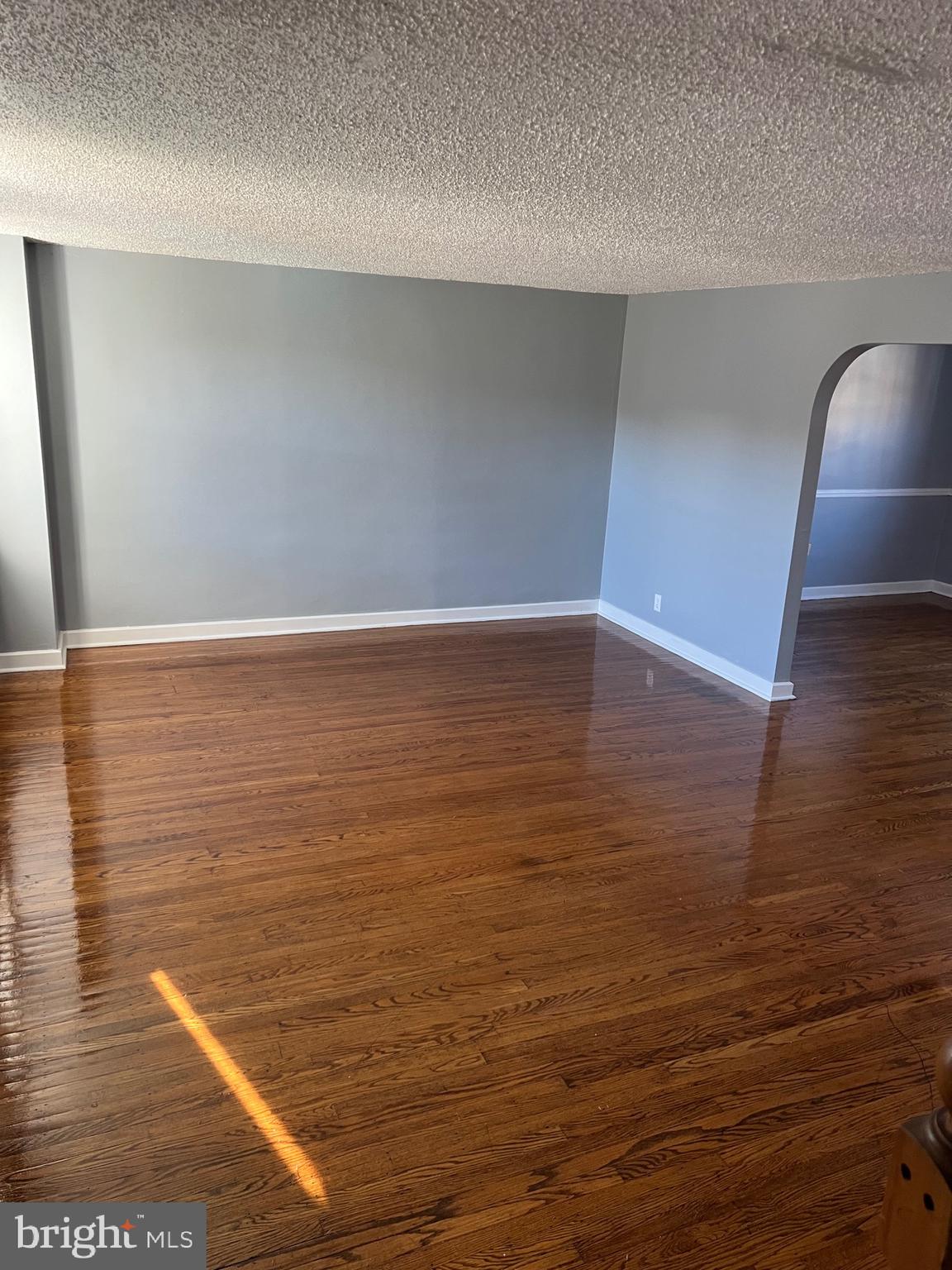 336 Wiltshire Road Upper Darby, PA 19082 - Photo 4 of 38