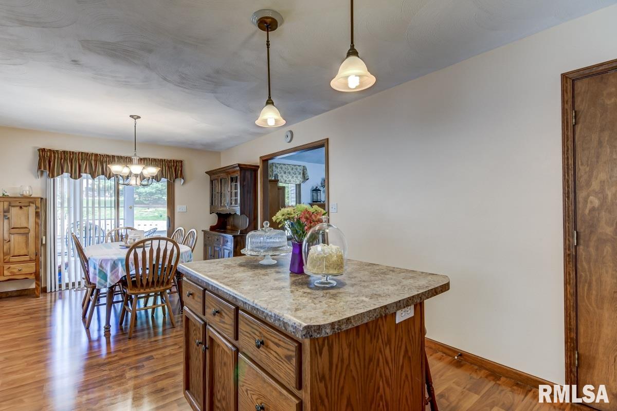 94 Amherst Drive Springfield, IL 62702 - Photo 13 of 34
