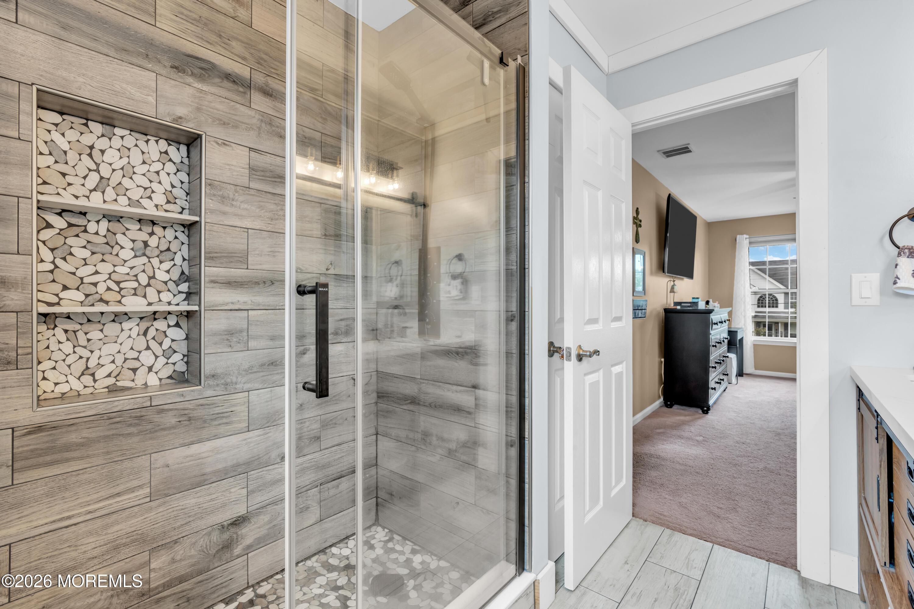 356 Leeward Road Manahawkin, NJ 08050 - Photo 11 of 19 17-print-DSC07885