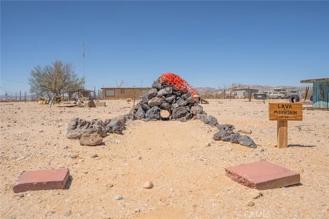 $398,000 | 290 Bluegrass Road, Twentynine Palms, CA 92277