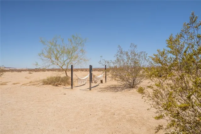 $398,000 | 290 Bluegrass Road, Twentynine Palms, CA 92277