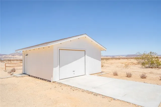 $398,000 | 290 Bluegrass Road, Twentynine Palms, CA 92277