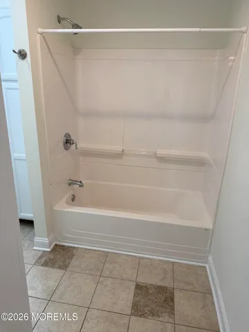 $3,100 | 25 Monmouth Road, Unit 3, Oceanport, NJ 07757