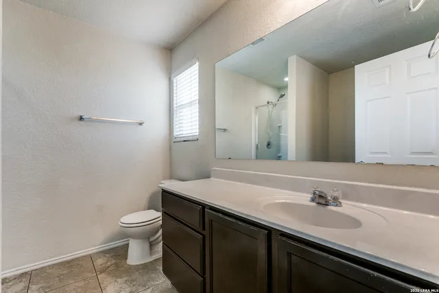 $1,695 | 10810 Gunsel Trail, San Antonio, TX 78245