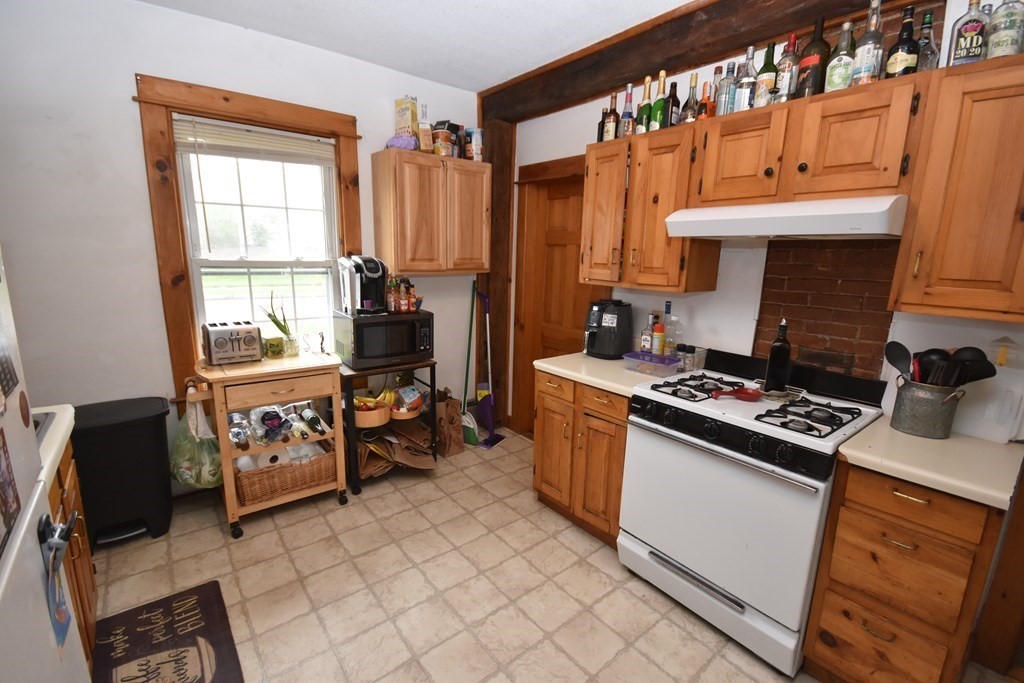 694 Main Street Amherst, MA 01002 - Photo 9 of 40 Gallery Image 9