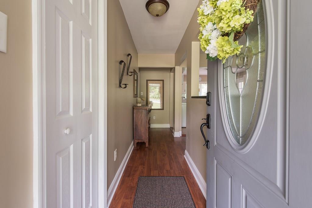 108 Fraser Road Valencia, PA 16059 - Photo 3 of 25 Gallery Image 3