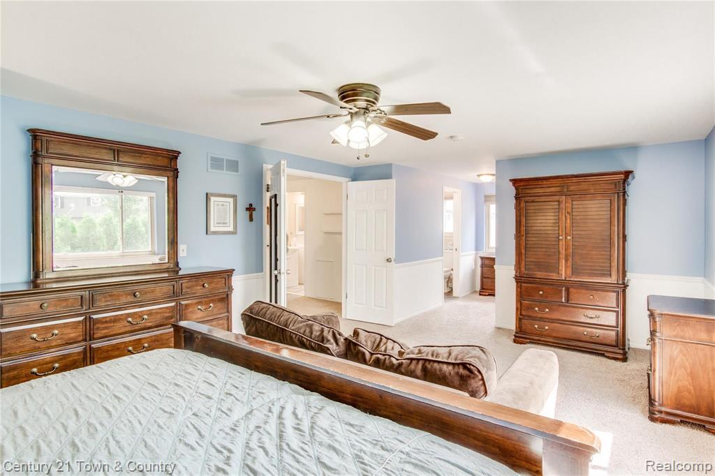 548 Ten Point Drive Rochester Hills, MI 48309 - Photo 29 of 46
