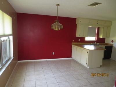 2155 Southeast Rainier Road Port St. Lucie, FL 34952 - Photo 11 of 20 Dining area