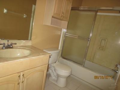 2155 Southeast Rainier Road Port St. Lucie, FL 34952 - Photo 16 of 20 Guest bathroom