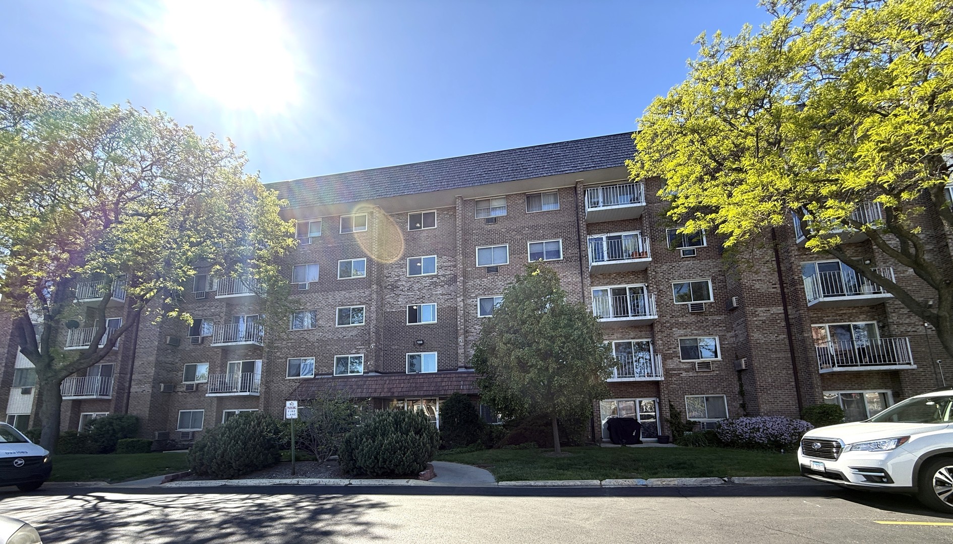 10373 Dearlove Road, Unit 304 Glenview, IL 60025 - Photo 1 of 9