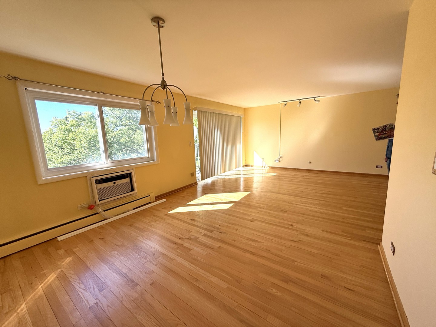 10373 Dearlove Road, Unit 304 Glenview, IL 60025 - Photo 4 of 9