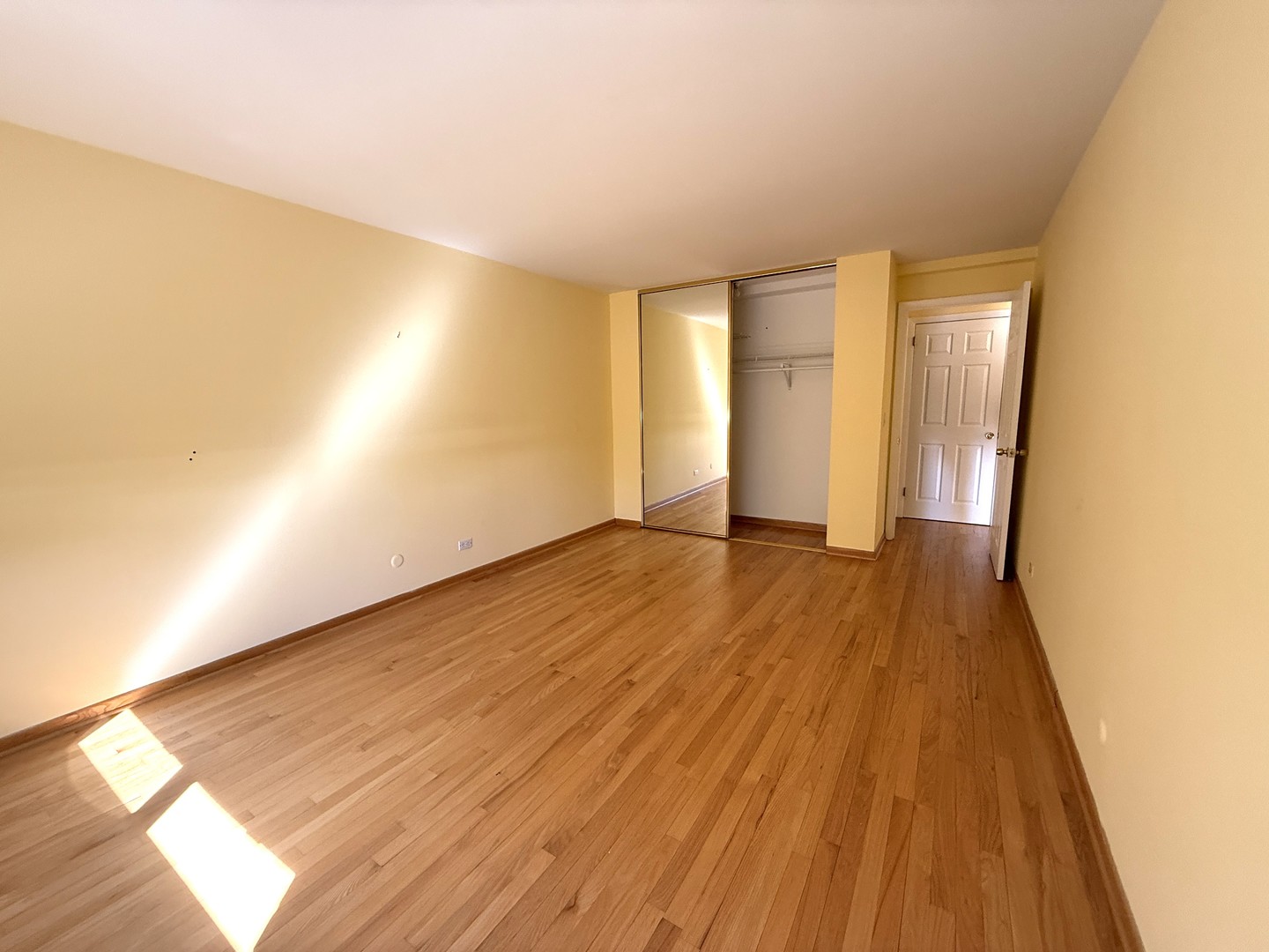 10373 Dearlove Road, Unit 304 Glenview, IL 60025 - Photo 7 of 9