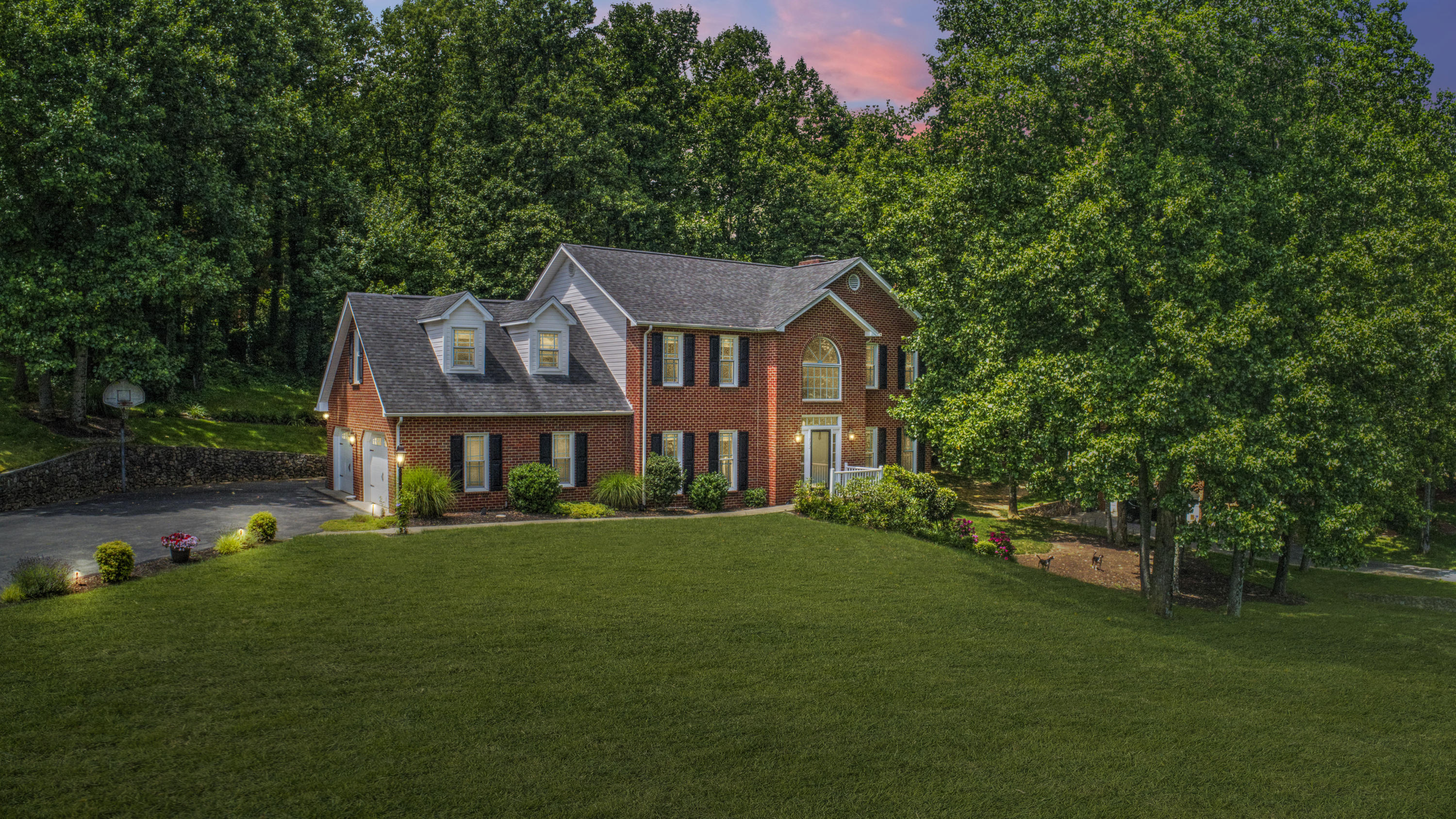 732 Stayman Road Roanoke, VA 24019 - Photo 22 of 83 0TwilightDRONE