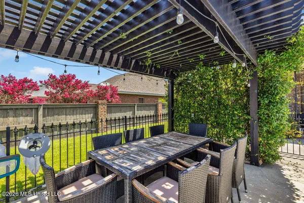 $899,000 | 315 Goose Pointe Boulevard, Biloxi, MS 39531