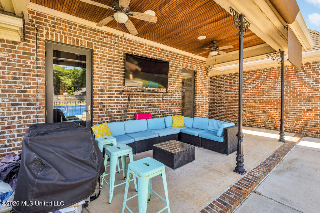 315 Goose Pointe Boulevard Biloxi, MS 39531 - Photo 7 of 26 315GoosePointe-45